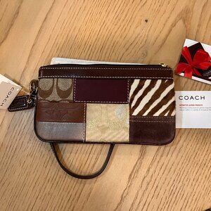 Coach Holiday PatchWork Wristlet (40282) New with Tags